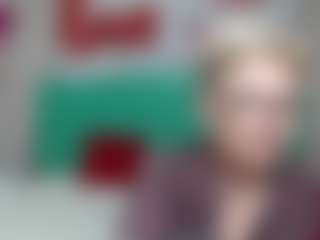 Live cam show with EmiliaGree - Domination on SmokeAndPoke