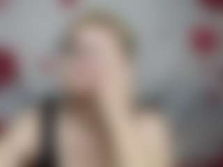 Live cam show with EmiliaGree - BBW on Mixed Magazine Live