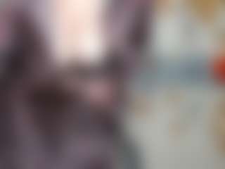 Live cam show with EmiliaGree - Chubby on Camsoda