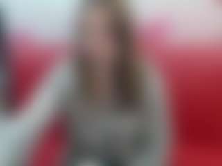 Live cam show with FreyaDak - Interactive on Fit Hotties