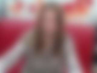 Live cam show with FreyaDak - Thong on Dolls Live