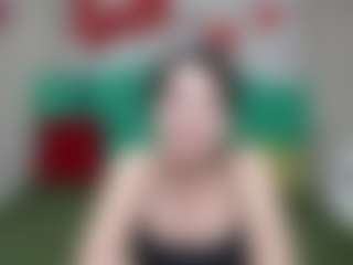 Live cam show with JasmineKouch - Brown Eyes on Mixed Magazine Live