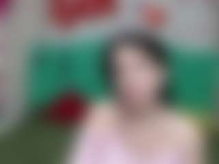 Live cam show with JasmineKouch - Brown Hair Toys on Soda Cam