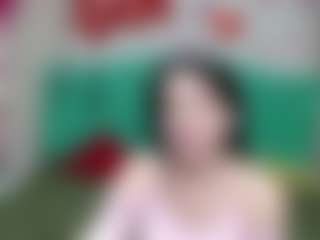 Live cam show with JasmineKouch - Brown Hair Toys on Hubzter Live