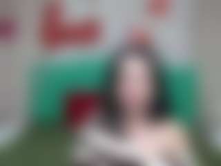 Live cam show with JasmineKouch - Living Room on Camiplay Live