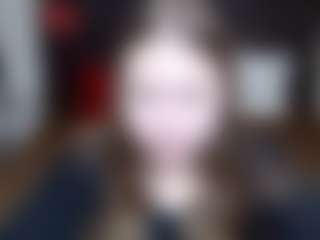 Show en direct avec LauraHlot - Gray Eyes sur Camsoda