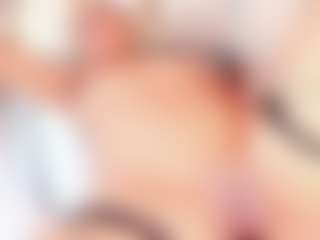 Live cam show with Julieta Jackson - Handjob on camwithhim.com