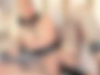 Live cam show with Julieta Jackson - Public on Camsoda