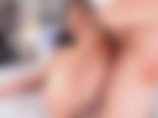 Live cam show with Julieta Jackson - Oil on Hubzter Live