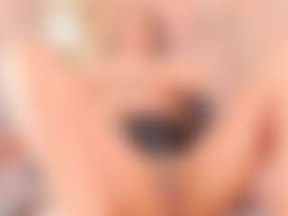 Live cam show with Julieta Jackson - Public Latina on camwithhim.com