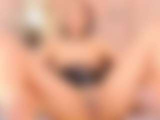 Live cam show with Julieta Jackson - Oil on Streamer API