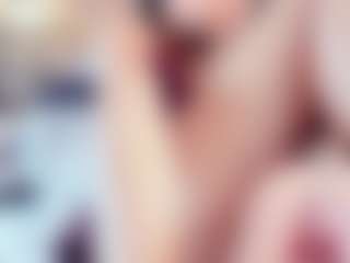 Live cam show with Julieta Jackson - Double Penetration on slutload