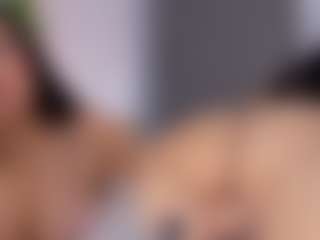 Live cam show with Nicky Saenz - Doggy on AdultVida.com