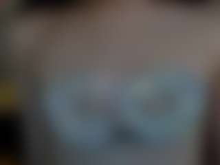 Live cam show with Vanessa - College on Camsoda