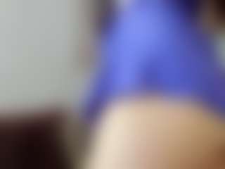 Live cam show with Vanessa - Doggy on livesuperchat.net