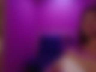 Live cam show with gissel-angel - Bedroom on Milfs Live