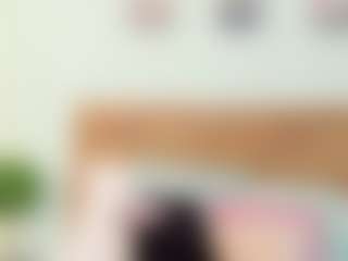 Live cam show with LexiBloom - Living Room on parknlotfishbdy