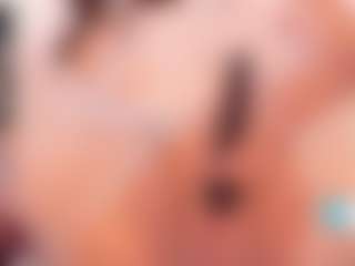 Live cam show with molly-sweett - Fingers on Milfs Live