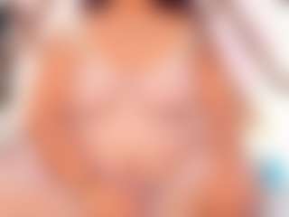 Live cam show with molly-sweett - Brown Hair on googirlz