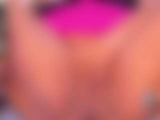 Live cam show with molly-sweett - Mature on CSO-WL