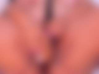 Live cam show with molly-sweett - MILF on Gym Cam Girls