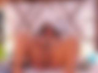Live cam show with molly-sweett - Brown Eyes Mature on CamwithHer