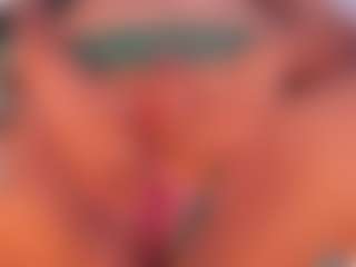 Live cam show with molly-sweett - Big Tits Small Tits on Camsoda