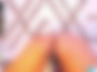 Live cam show with molly-sweett - Latina MILF on CamwithHer | colombia