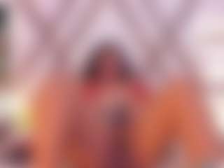 Live cam show with molly-sweett - Curvy MILF on TeamSkeetLive
