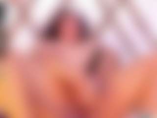 Live cam show with molly-sweett - Cosplay Curvy on Camsoda