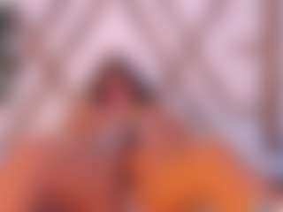Live cam show with molly-sweett - Cosplay MILF on CamClone