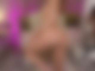 Live cam show with CozyMell - Bikini on crypto-cams