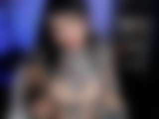 Live cam show with HeraInk - Petite on friskycurves.com