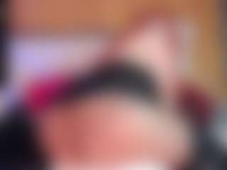 Live cam show with LilyBigAss - Smoking on infinitiblacc.com