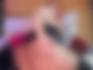Live cam show with LilyBigAss - Thick on Porn Luv