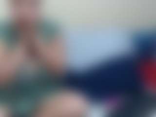 Live cam show with Londilicious33 - Moaning on Milfs Live