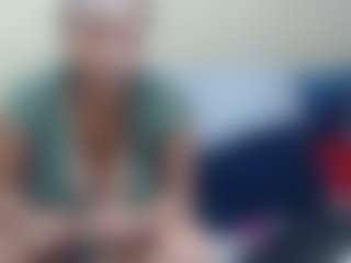 Live cam show with Londilicious33 - Middle Aged on PervPlay.com