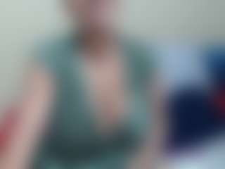 Live cam show with Londilicious33 - Spanking on Stripli.com