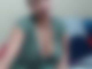 Londilicious33 MILF webcam performer live streaming