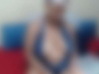 Live cam show with Londilicious33 - MILF on Camsoda