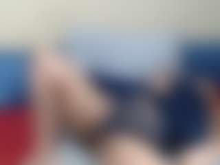 Live cam show with Londilicious33 - Moaning on Camsoda
