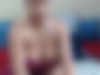Live cam show with Londilicious33 - Ebony Shaved Pussy on fapnchat