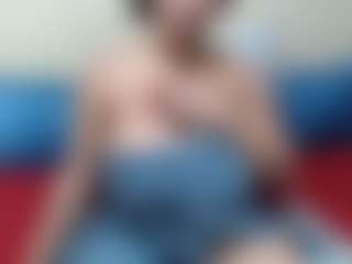 Londilicious33 MILF webcam performer live streaming