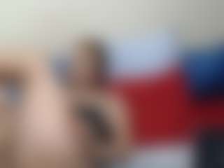 Londilicious33 MILF webcam performer live streaming