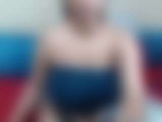 Live cam show with Londilicious33 - Thick on CamwithHer