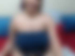 Live cam show with Londilicious33 - Moaning on Camsoda