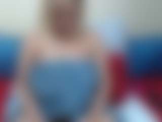 Live cam show with Londilicious33 - Wet on SmokeAndPoke