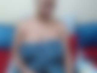 Londilicious33 MILF webcam performer live streaming