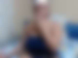 Live cam show with Londilicious33 - Fingering MILF on Camsoda