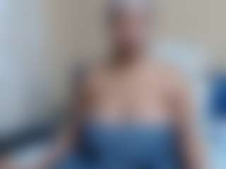 Live cam show with Londilicious33 - Middle Aged on Camsoda